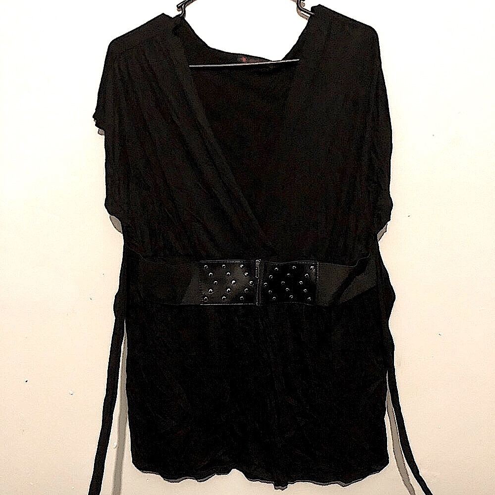 Black shirt with mock attached studded belt sz 2X